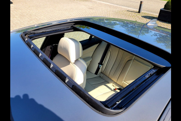 BMW 5 Serie 540i M-sport, Schuifdak, ACC, Trekhaak, VOL! (1e Eig. NL NAP) - Alvit Grau