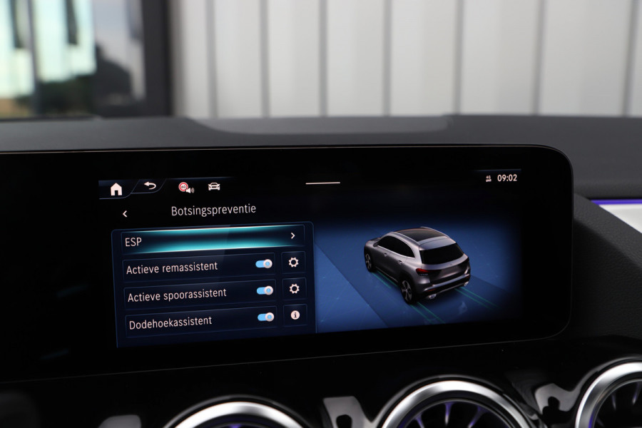 Mercedes-Benz GLA 250e AMG | 218PK | Head-up | Burmester | Keyless-go | Memory | Distronic+ | Pano | Sfeerverlichting | Multibeam | 2026.