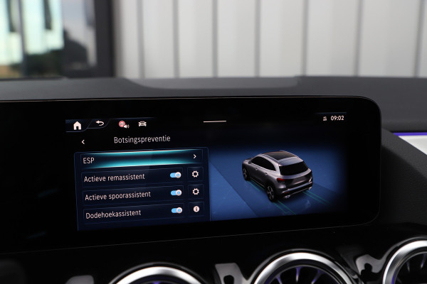 Mercedes-Benz GLA 250e AMG | 218PK | Head-up | Burmester | Keyless-go | Memory | Distronic+ | Pano | Sfeerverlichting | Multibeam | 2026.