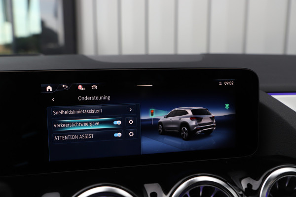 Mercedes-Benz GLA 250e AMG | 218PK | Head-up | Burmester | Keyless-go | Memory | Distronic+ | Pano | Sfeerverlichting | Multibeam | 2026.
