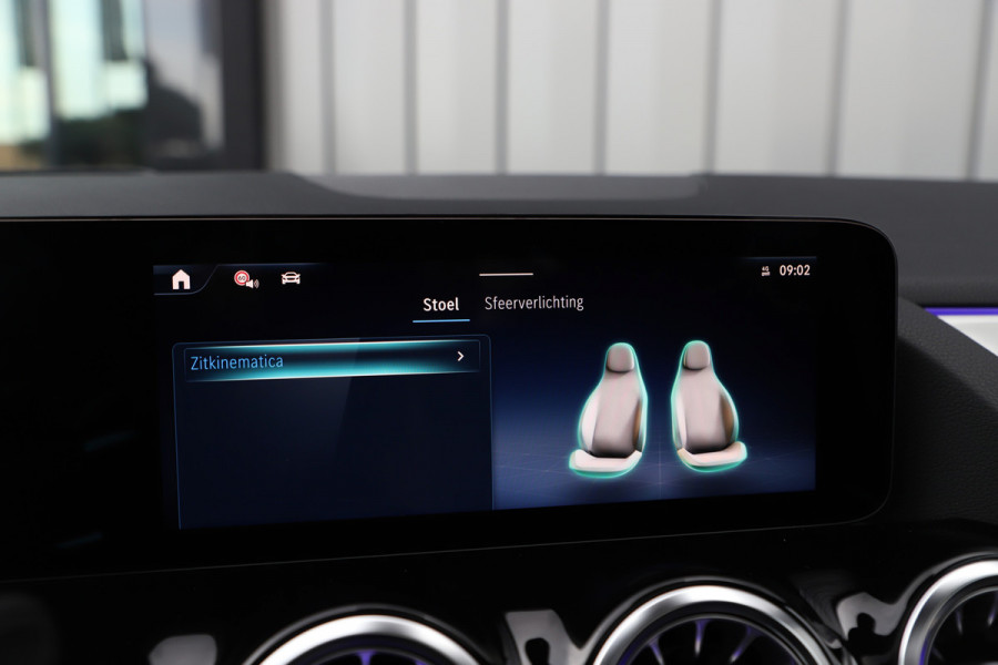 Mercedes-Benz GLA 250e AMG | 218PK | Head-up | Burmester | Keyless-go | Memory | Distronic+ | Pano | Sfeerverlichting | Multibeam | 2026.