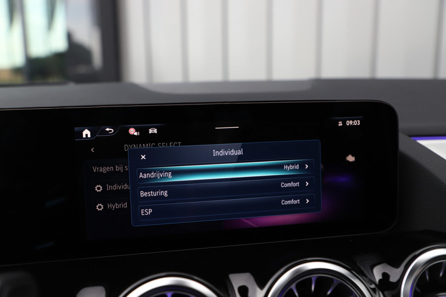Mercedes-Benz GLA 250e AMG | 218PK | Head-up | Burmester | Keyless-go | Memory | Distronic+ | Pano | Sfeerverlichting | Multibeam | 2026.