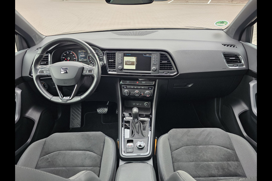 Seat Ateca 1.4 EcoTSI Xcellence | Automaat | Pano | Trekhaak | App-connect | Camera | PDC | LED | All-seasons |