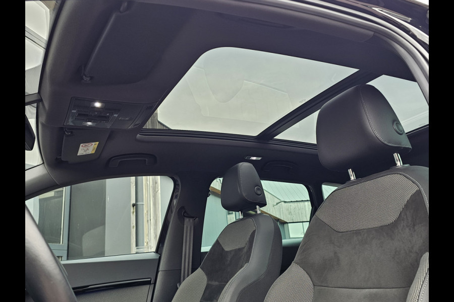 Seat Ateca 1.4 EcoTSI Xcellence | Automaat | Pano | Trekhaak | App-connect | Camera | PDC | LED | All-seasons |