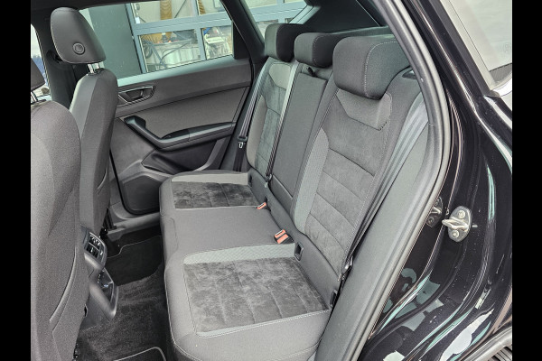 Seat Ateca 1.4 EcoTSI Xcellence | Automaat | Pano | Trekhaak | App-connect | Camera | PDC | LED | All-seasons |