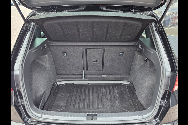 Seat Ateca 1.4 EcoTSI Xcellence | Automaat | Pano | Trekhaak | App-connect | Camera | PDC | LED | All-seasons |