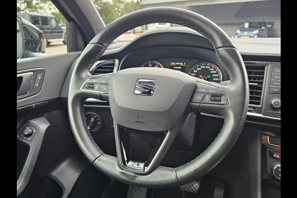 Seat Ateca 1.4 EcoTSI Xcellence | Automaat | Pano | Trekhaak | App-connect | Camera | PDC | LED | All-seasons |