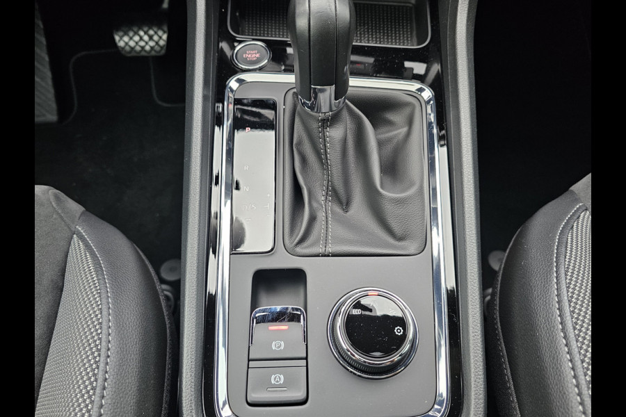 Seat Ateca 1.4 EcoTSI Xcellence | Automaat | Pano | Trekhaak | App-connect | Camera | PDC | LED | All-seasons |