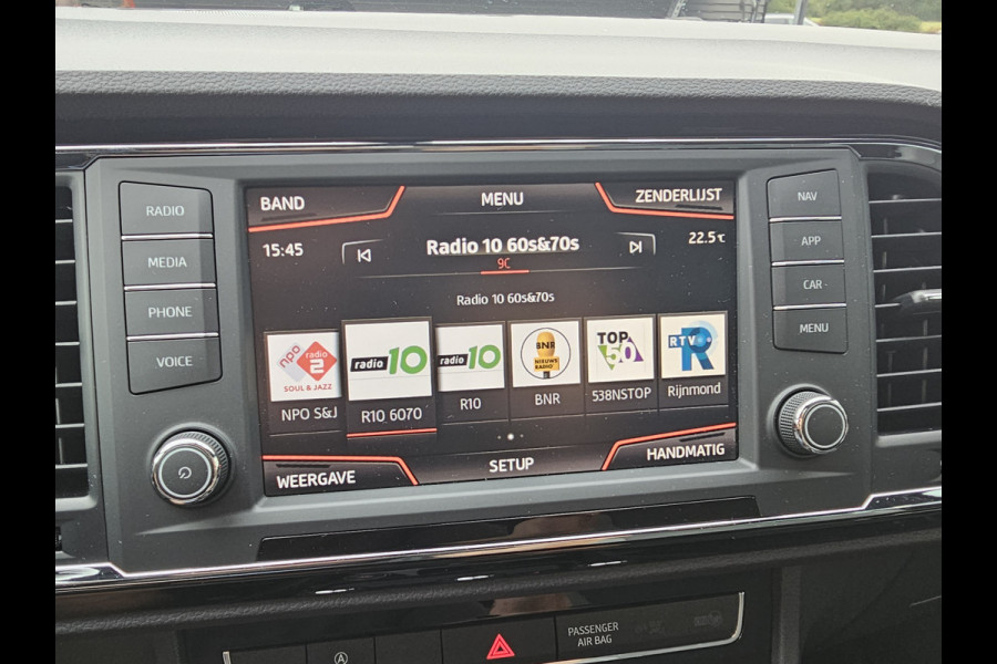 Seat Ateca 1.4 EcoTSI Xcellence | Automaat | Pano | Trekhaak | App-connect | Camera | PDC | LED | All-seasons |