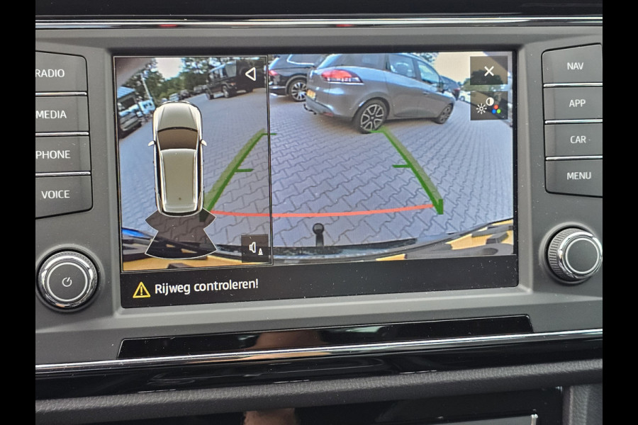 Seat Ateca 1.4 EcoTSI Xcellence | Automaat | Pano | Trekhaak | App-connect | Camera | PDC | LED | All-seasons |
