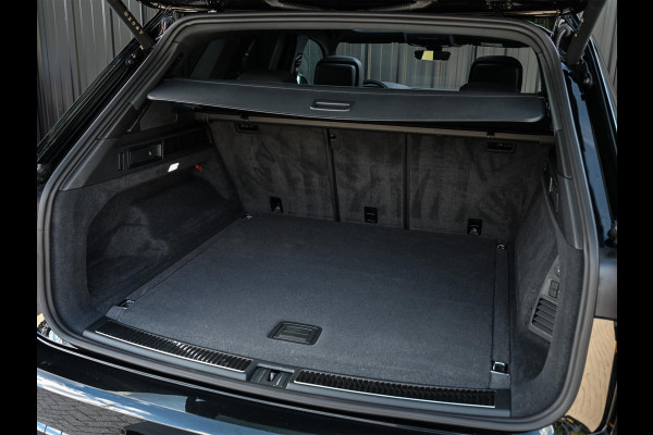 Volkswagen Touareg 3.0 TSi eHybrid 4MOTION R | 462PK | Panoramadak | Night Vision | Massage + Ventilatie | HUD | Dynaudio | Luchtvering | Adaptive Cruise | Ambiance Interieur | Keyless Entry | Stoelverwarming V+A | Stuurverwarming |
