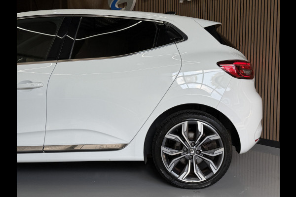 Renault Clio 1.3 TCe 130pk Edition One | Groot navi | Stoel&Stuurverwarming | Dodehoek | Bose | Carplay | Camera 100% onderhouden!