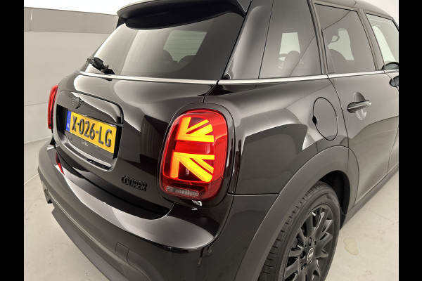 MINI 5-deurs 1.5 Aut. Cooper Camden Black-Ed. Leder/Sportstoelen/Digi.Dashboard