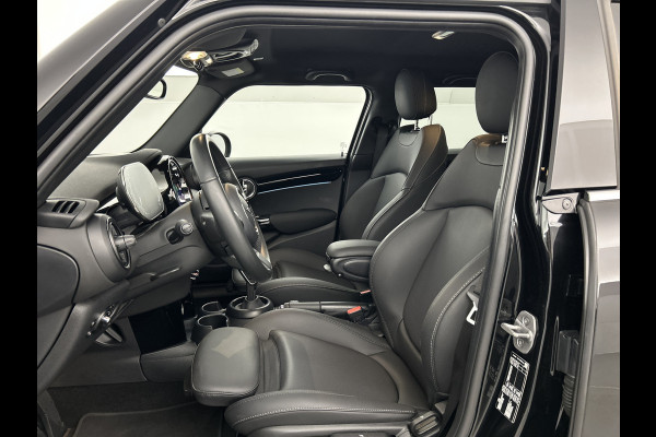 MINI 5-deurs 1.5 Aut. Cooper Camden Black-Ed. Leder/Sportstoelen/Digi.Dashboard