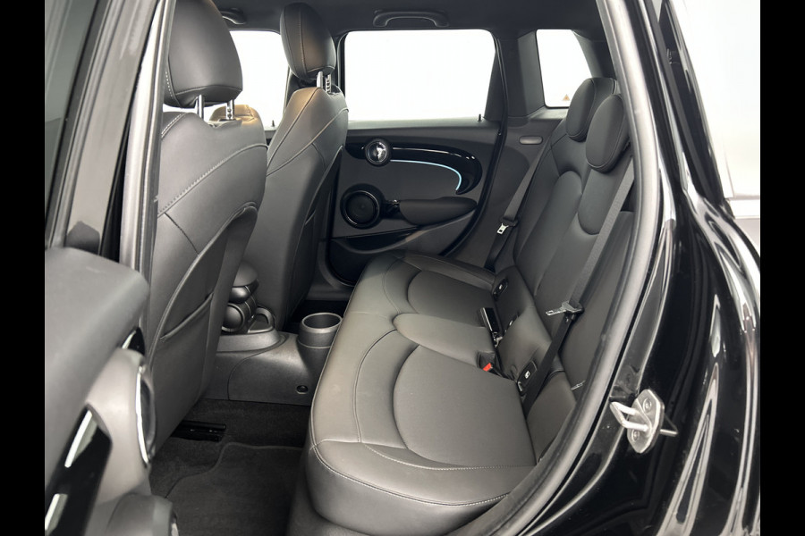 MINI 5-deurs 1.5 Aut. Cooper Camden Black-Ed. Leder/Sportstoelen/Digi.Dashboard