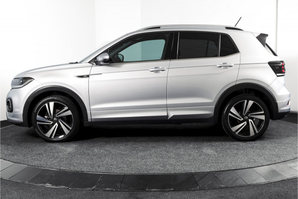 Volkswagen T-Cross 1.5 TSI Style Business R 150 PK | Adapt. Cruise | Stoelverw. | PDC | Camera | NAV + App. Connect | ECC | Trekhaak | LM 18" |