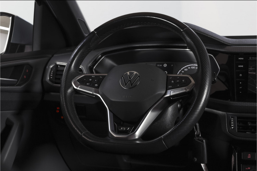 Volkswagen T-Cross 1.5 TSI Style Business R 150 PK | Adapt. Cruise | Stoelverw. | PDC | Camera | NAV + App. Connect | ECC | Trekhaak | LM 18" |