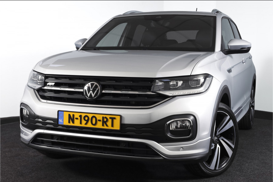 Volkswagen T-Cross 1.5 TSI Style Business R 150 PK | Adapt. Cruise | Stoelverw. | PDC | Camera | NAV + App. Connect | ECC | Trekhaak | LM 18" |