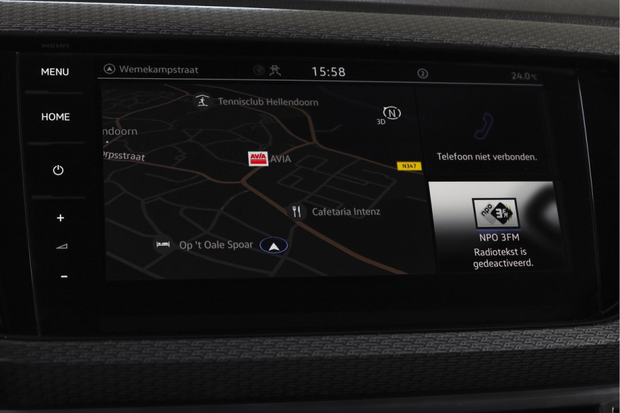 Volkswagen T-Cross 1.5 TSI Style Business R 150 PK | Adapt. Cruise | Stoelverw. | PDC | Camera | NAV + App. Connect | ECC | Trekhaak | LM 18" |