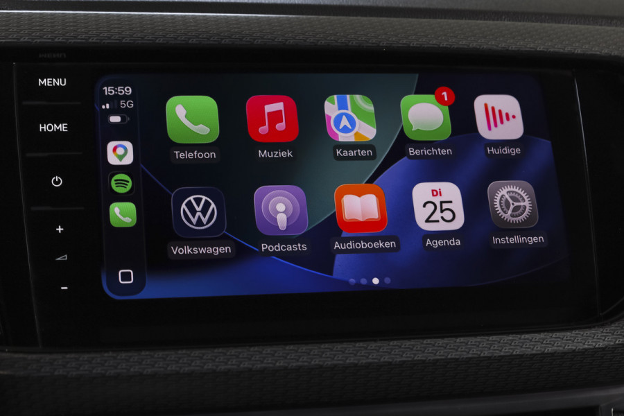 Volkswagen T-Cross 1.5 TSI Style Business R 150 PK | Adapt. Cruise | Stoelverw. | PDC | Camera | NAV + App. Connect | ECC | Trekhaak | LM 18" |