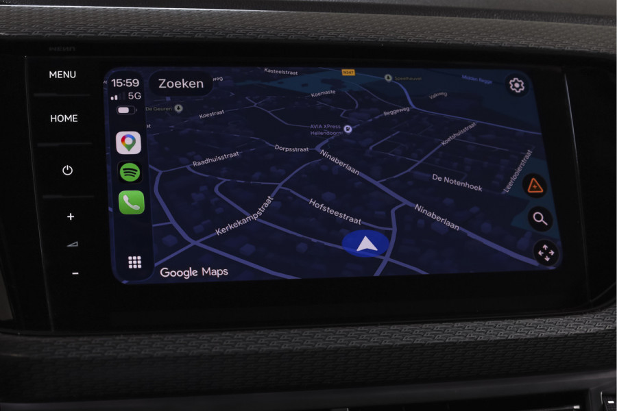 Volkswagen T-Cross 1.5 TSI Style Business R 150 PK | Adapt. Cruise | Stoelverw. | PDC | Camera | NAV + App. Connect | ECC | Trekhaak | LM 18" |