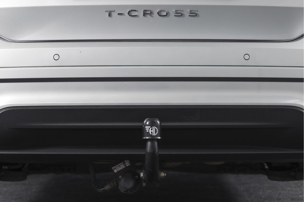 Volkswagen T-Cross 1.5 TSI Style Business R 150 PK | Adapt. Cruise | Stoelverw. | PDC | Camera | NAV + App. Connect | ECC | Trekhaak | LM 18" |