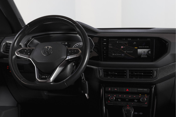 Volkswagen T-Cross 1.5 TSI Style Business R 150 PK | Adapt. Cruise | Stoelverw. | PDC | Camera | NAV + App. Connect | ECC | Trekhaak | LM 18" |