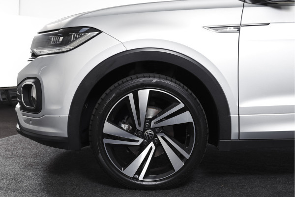 Volkswagen T-Cross 1.5 TSI Style Business R 150 PK | Adapt. Cruise | Stoelverw. | PDC | Camera | NAV + App. Connect | ECC | Trekhaak | LM 18" |
