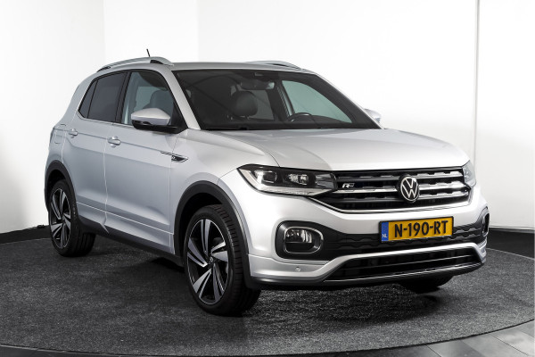 Volkswagen T-Cross 1.5 TSI Style Business R 150 PK | Adapt. Cruise | Stoelverw. | PDC | Camera | NAV + App. Connect | ECC | Trekhaak | LM 18" |