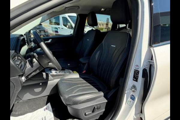 Ford Kuga 2.5 PHEV Vignale | Wegklapbare trekhaak | Winter Pack | Camera | Dodehoeksensoren | Head up display | Koplampen adaptief | Bang&Olufsen | Elektrische achterklep