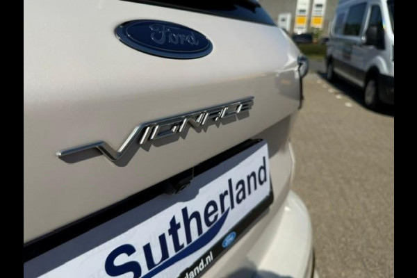 Ford Kuga 2.5 PHEV Vignale | Wegklapbare trekhaak | Winter Pack | Camera | Dodehoeksensoren | Head up display | Koplampen adaptief | Bang&Olufsen | Elektrische achterklep
