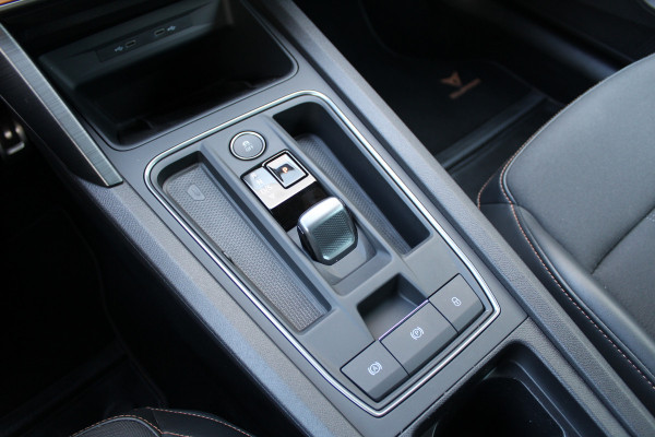 CUPRA Leon Sportstourer 1.4 e-Hybrid 245 | ACC | Camera | Stoel-/stuurverwarming | Keyless