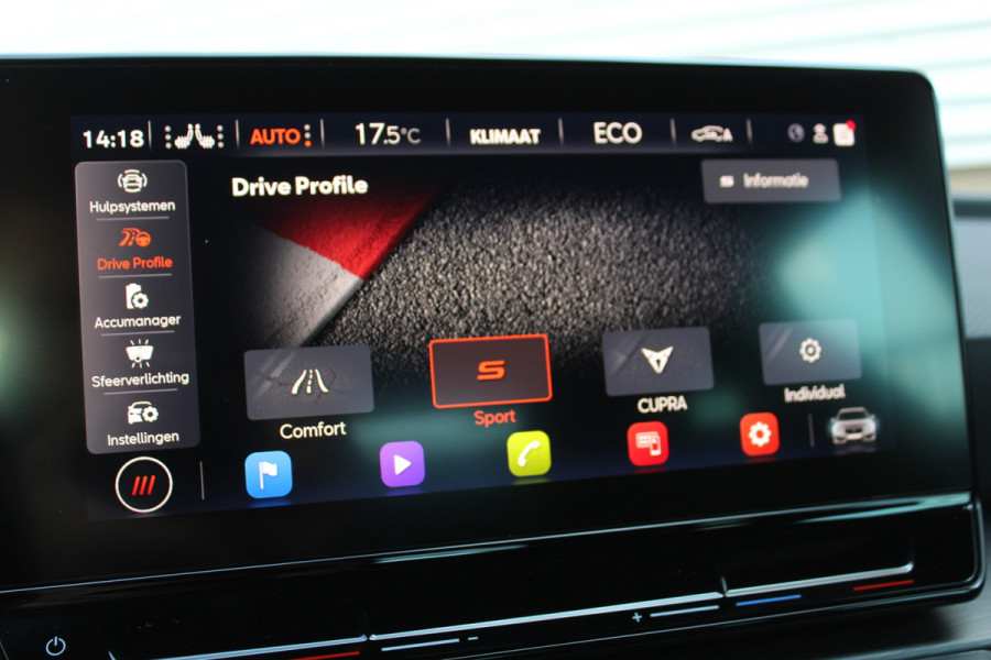 CUPRA Leon Sportstourer 1.4 e-Hybrid 245 | ACC | Camera | Stoel-/stuurverwarming | Keyless