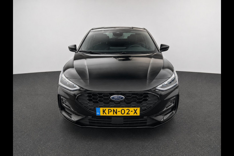 Ford Focus 1.0 EcoBoost Hybrid 155pk Automaat ST Line Navigatie Cruise Control Parkeer sensoren Lichtmetalen Velgen Extra Getint Glas
