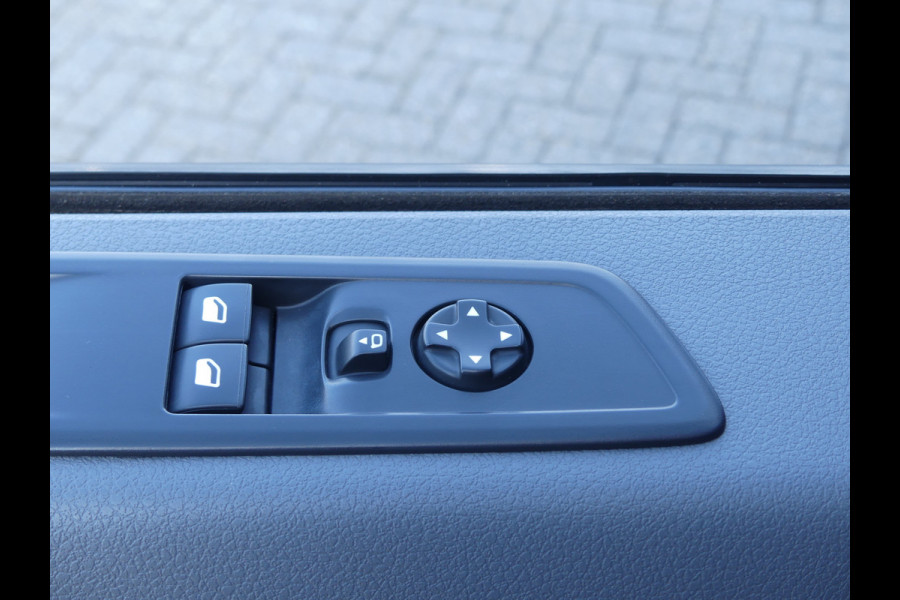 Peugeot Expert 231C 2.0 BlueHDI 120PK Premium Pack Camera/Trekhaak/Airco