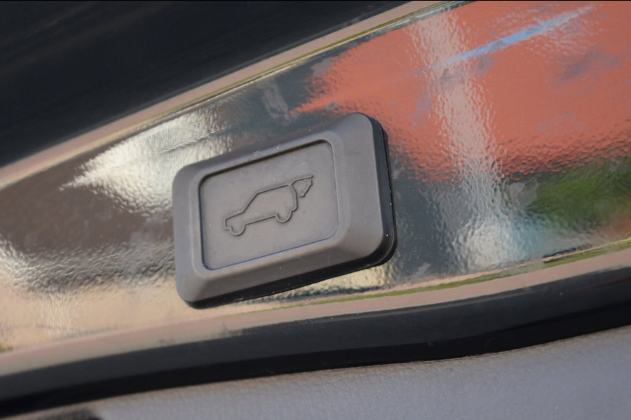 Toyota RAV4 2.5 Hybrid | CAMERA | LEDER | APPLE CARPLAY | STOELVERWARMING | ANDROID AUTO