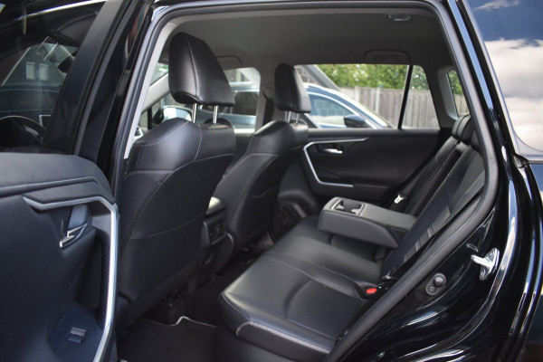 Toyota RAV4 2.5 Hybrid | CAMERA | LEDER | APPLE CARPLAY | STOELVERWARMING | ANDROID AUTO