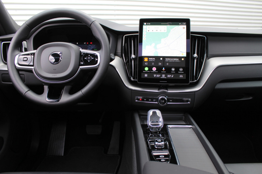 Volvo XC60 2.0 T6 Ultra Black Edition | B&W | Luchtvering | 22" | Massage | Full | UNIEK! | Facelift