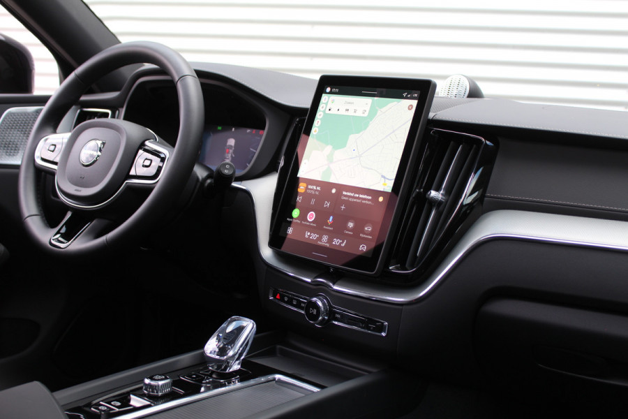Volvo XC60 2.0 T6 Ultra Black Edition | B&W | Luchtvering | 22" | Massage | Full | UNIEK! | Facelift