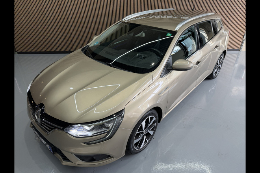 Renault Mégane Estate 1.3 TCe 130pk Bose | Groot Navi | Camera | Led | Cruise control | Carplay | Trekhaak 100% onderhouden