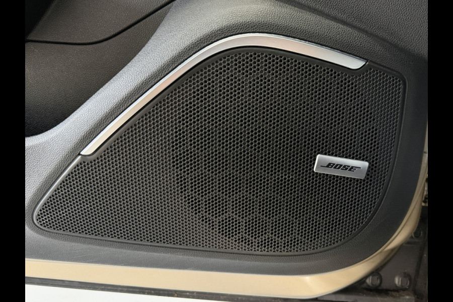 Renault Mégane Estate 1.3 TCe 130pk Bose | Groot Navi | Camera | Led | Cruise control | Carplay | Trekhaak 100% onderhouden