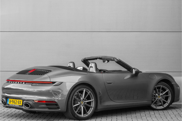 Porsche 911 Cabrio 3.0 Carrera NL-Auto Sportuitlaat Sportstoelen Plus 21"