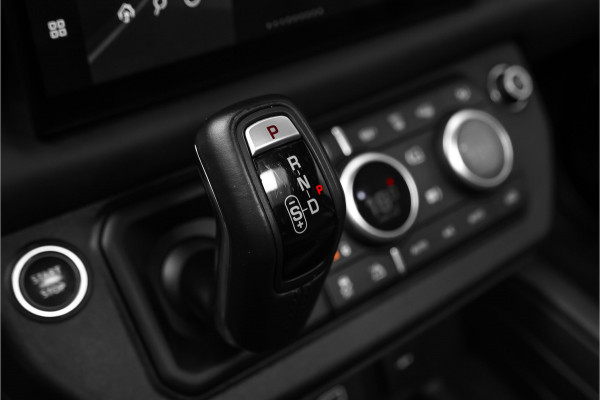 Land Rover Defender 110 2.0 P400e X-Dynamic HSE HERITAGE HUD Stoelventilatie Stuurverw Trekhaak 22"
