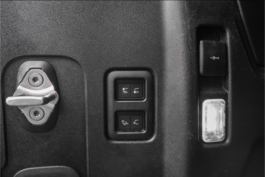 Land Rover Defender 110 2.0 P400e X-Dynamic HSE HERITAGE HUD Stoelventilatie Stuurverw Trekhaak 22"