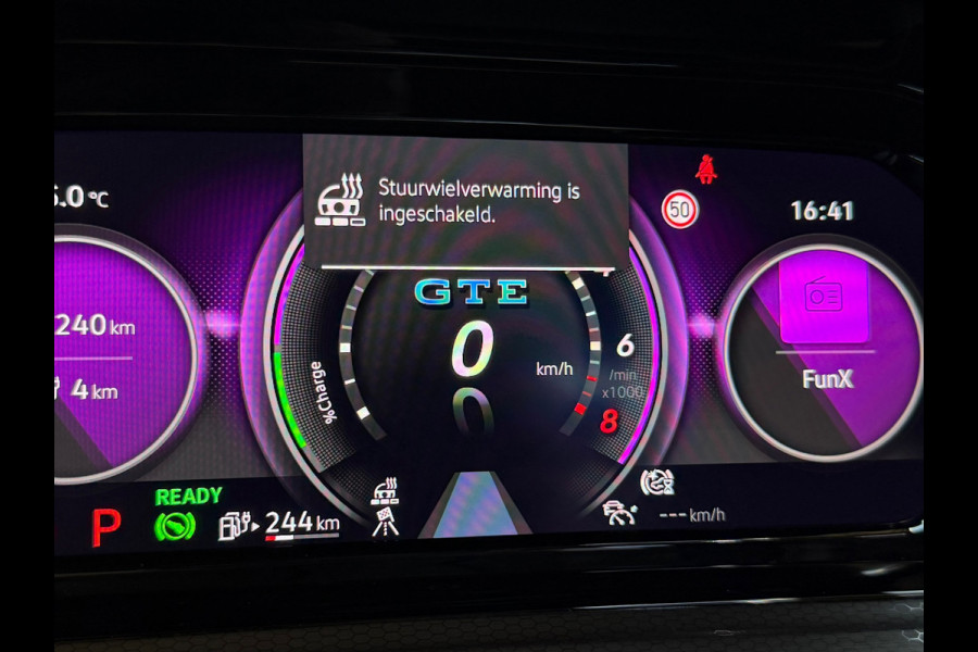Volkswagen Golf 1.4 eHybrid GTE |BTW|PANO|VIRTUAL|IQ LIGHT|ACC|STOEL+STUUR VERWARMING|CARPLAY|LANE ASSIST|245PK|BOMVOL!|