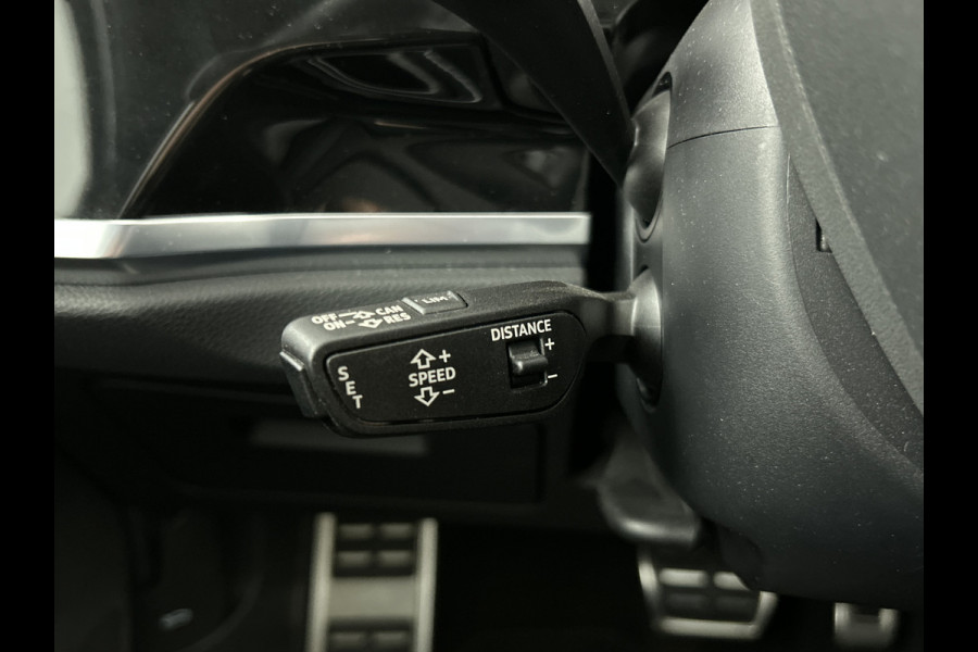 Audi Q3 45 TFSIe 245 PK S-Line Black Ed. Adapt.Cruise/Dodehoek/Carplay/LED+
