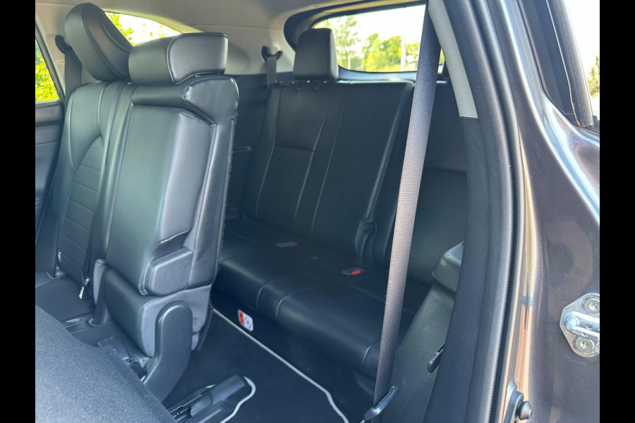 Toyota highlander 2.5 AWD Hybrid Business | 7 Persoons | Camera | Trekhaak | NL-Auto |