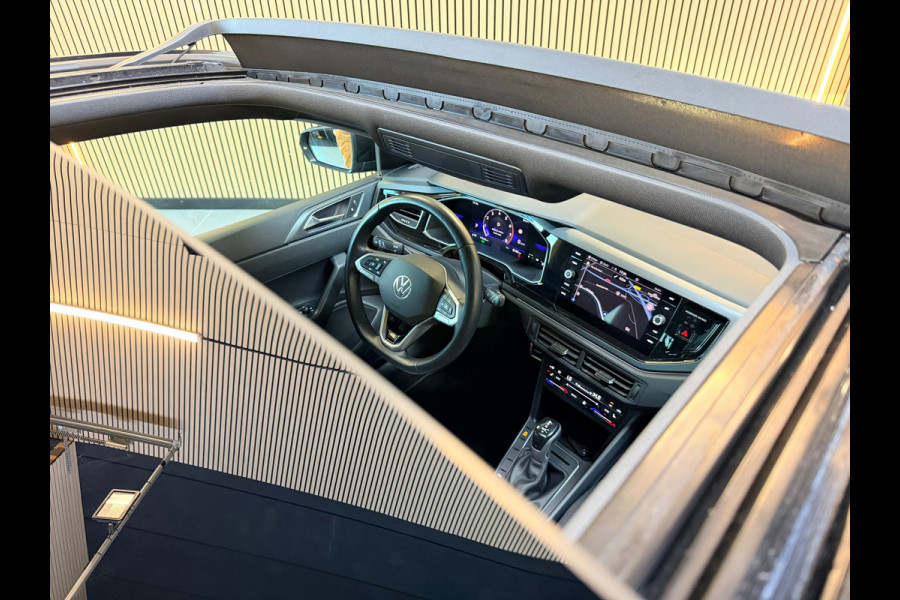 Volkswagen Polo 1.0 TSI 3X R-Line|PANO|IQ LIGHT|ACC|CAMERA|CARPLAY|FABRIEKSGARANTIE 2027|DEALER ONDERHOUDEN|2025|BOMVOL!