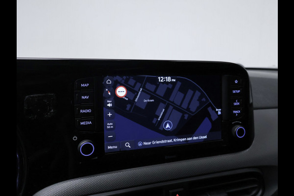 Hyundai i10 1.0 Premium Sport (APPLE CARPLAY,NAVI,CAMERA,STOEL/STUUR VERWARMING,LED,GETINT,CLIMATE,CRUISE,SPORTSTOELEN,LM VELGEN)