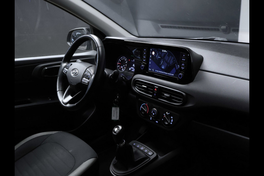 Hyundai i10 1.0 Premium Sport (APPLE CARPLAY,NAVI,CAMERA,STOEL/STUUR VERWARMING,LED,GETINT,CLIMATE,CRUISE,SPORTSTOELEN,LM VELGEN)
